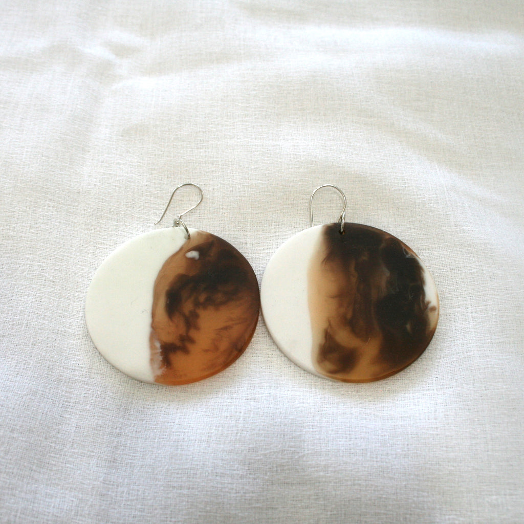 Horn Resin Earrings - Solid Circle