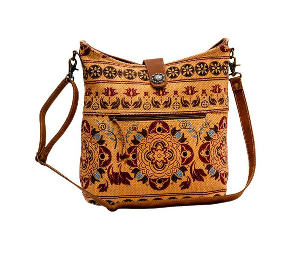 Beldum Shoulder Bag