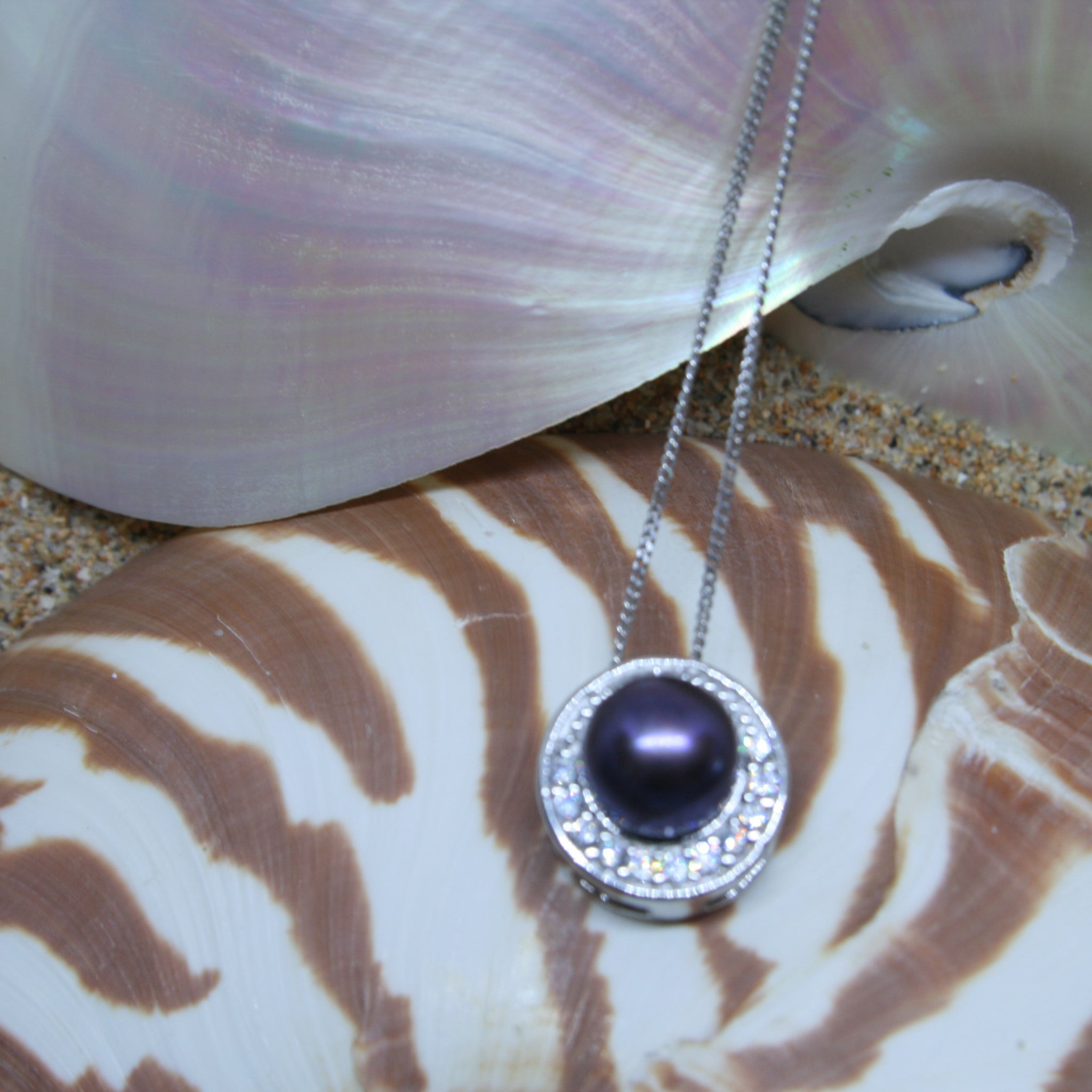Maddison Peacock Pearl Pendant