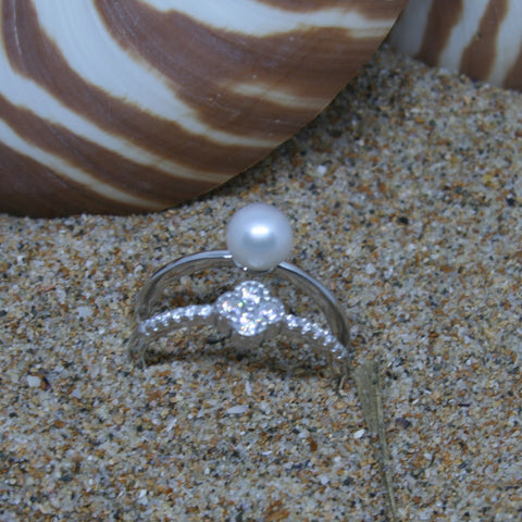Cindy Pearl Sterling Silver Ring