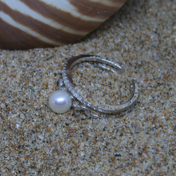 Lisa Pearl Sterling Silver Ring